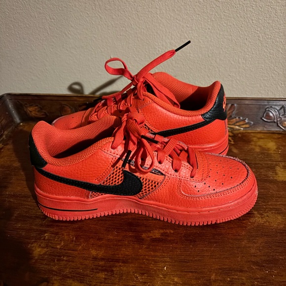Nike Air Force 1 LV8 (GS) Habanero Red/Black Box Label - Picture 6 of 6